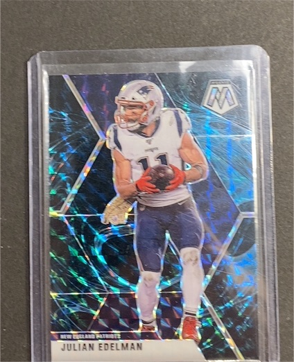 2020 Panini Mosaic #138 Julian Edelman — front