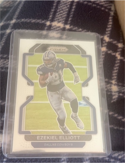 2021 Panini Prizm #243 Ezekiel Elliott — front