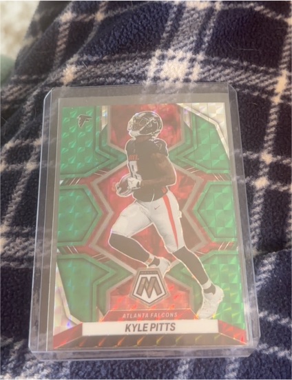 2022 Panini Mosaic #10 Kyle Pitts — front