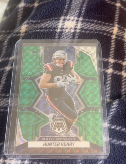 2023 Panini Mosaic #M Hunter Henry — front