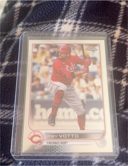2022 Topps Chrome #177 Joey Votto — front