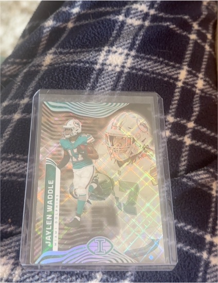 2022 Panini Illusions #61 Jaylen Waddle — front