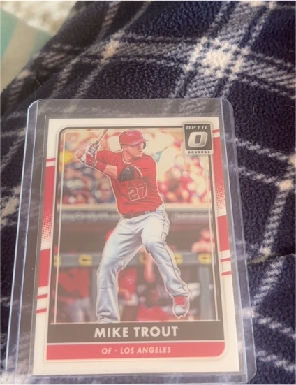 2016 Panini Donruss Optic #89 Mike Trout — front