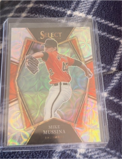2022 Panini Select Premier Level #189 Mike Mussina — front