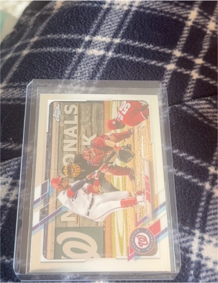 2021 Topps #330 Juan Soto — front