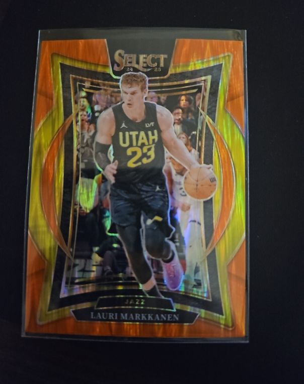 2024-25 Panini Select #62 Lauri Markkanen — front