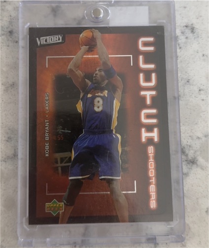 2003-04 Upper Deck Victory #181 Kobe Bryant — front