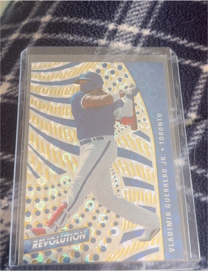 2021 Panini Chronicles Baseball Revolution #64 Vladimir Guerrero Jr. — front