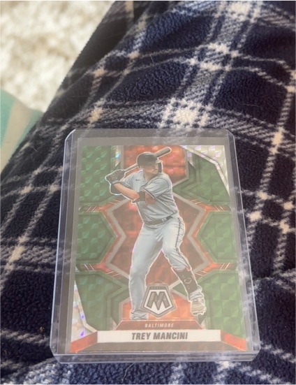 2022 Panini Mosaic Green Prizm Trey Mancini — front