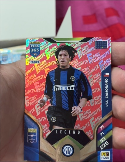 2025 Panini FIFA 365 Adrenalyn XL #FAN64 Iván Zamorano — front