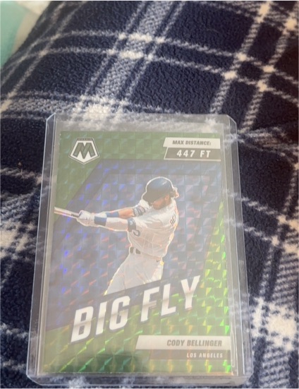 2022 Panini Mosaic #BF-8 Cody Bellinger Big Fly Green Mosaic Prizm — front