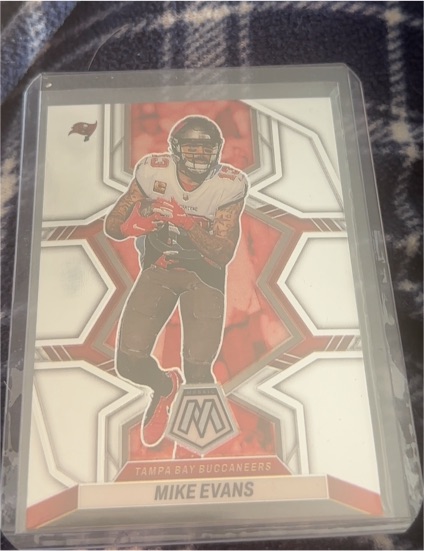2022 Panini Mosaic #184 Mike Evans — front