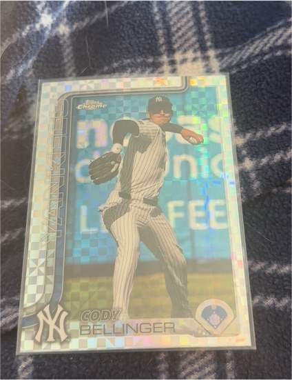 2025 Topps Chrome #83 Cody Bellinger — front