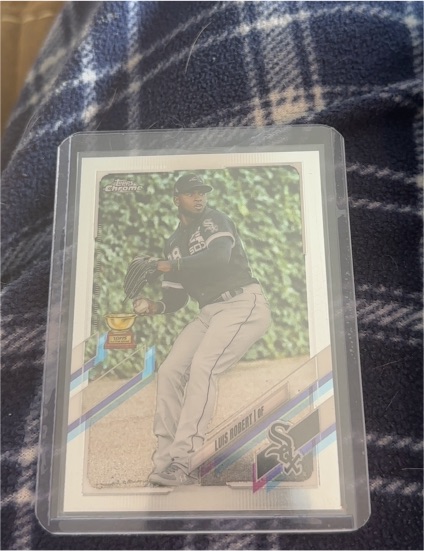 2021 Topps Chrome #56 Luis Robert — front