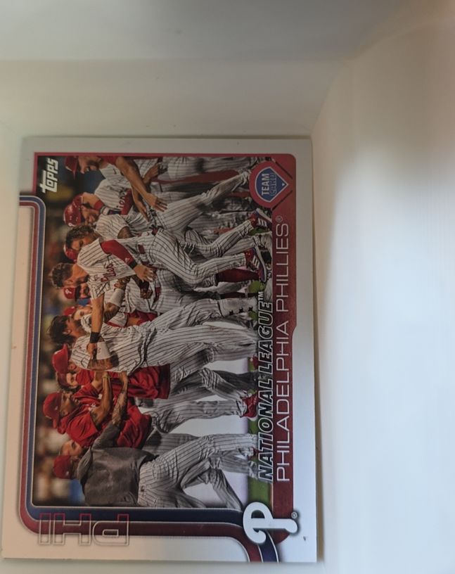 2025 Topps #159 Philadelphia Phillies Team Card — front