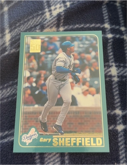 2001 Topps #145 Gary Sheffield — front
