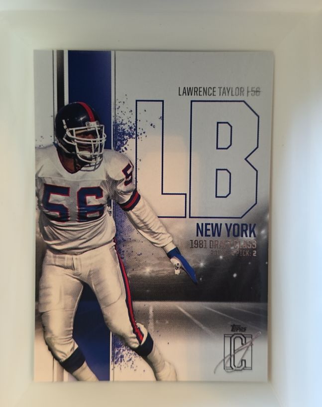 2024 Topps Signature Class #37 Lawrence Taylor — front