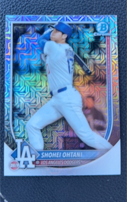 2025 Bowman Chrome Shohei Ohtani Mojo Refractor — front