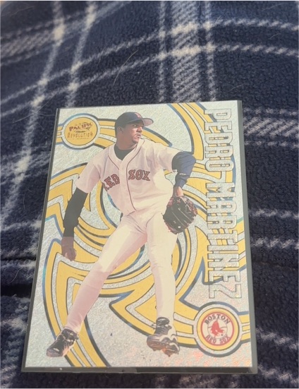 1998 Pacific Revolution #26 Pedro Martinez — front
