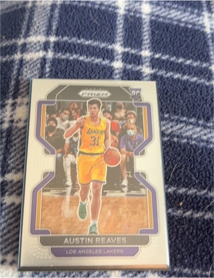 2021-22 Panini Prizm #165 Austin Reaves — front