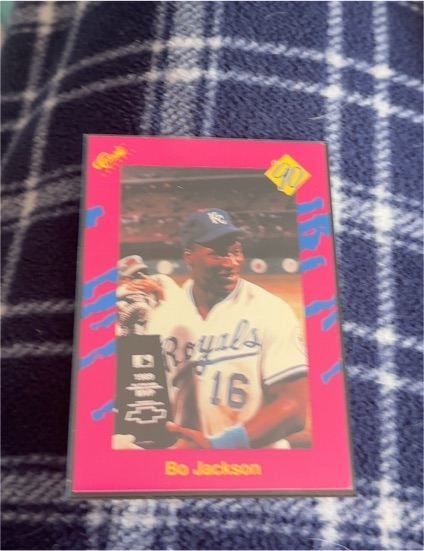 1990 Classic Update Pink Travel Edition #T25 Bo Jackson — front