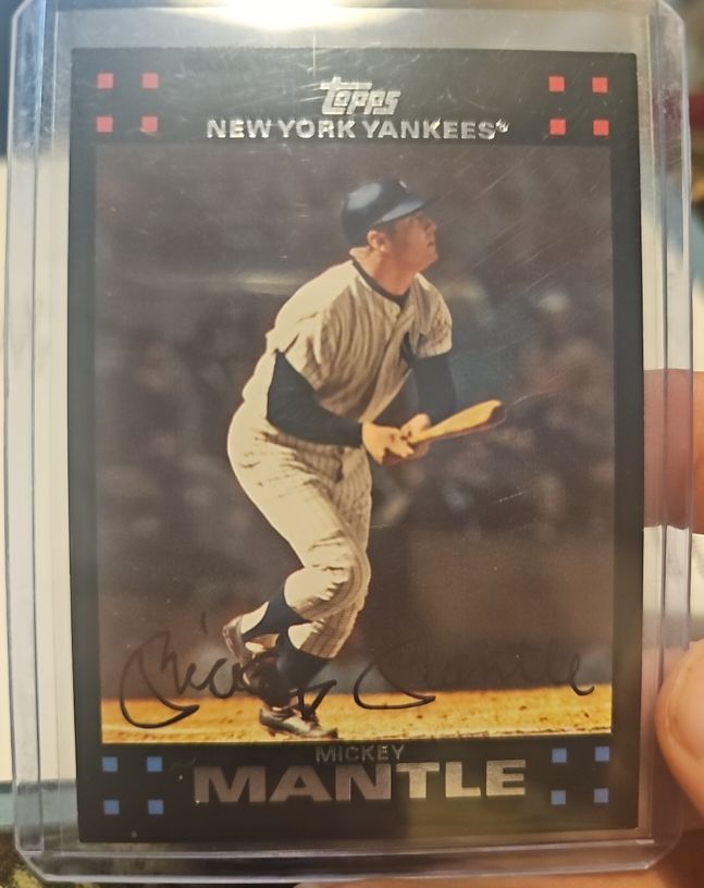 2007 Topps #7 Mickey Mantle — front