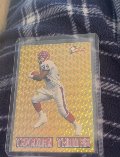 1993 Pacific Triple Folders Gold Prism Inserts #19 Thurman Thomas — front