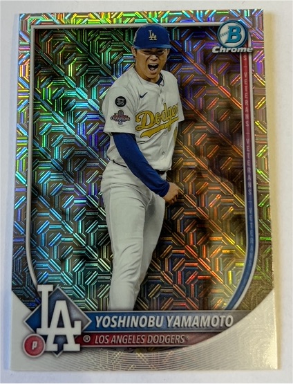 2025 Bowman Chrome #76 Yoshinobu Yamamoto — front