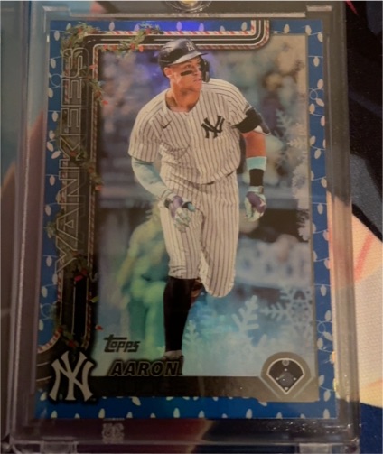 2025 Topps Holiday #H161 Aaron Judge — front