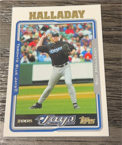 2005 Topps #19 Roy Halladay — front