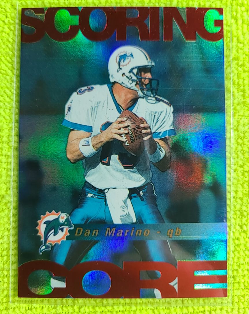 1999 Score Scoring Core #13 Dan Marino — front