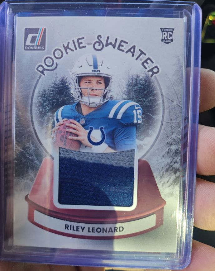 2025 Donruss #SWE-RLE Riley Leonard Rookie Sweater — front