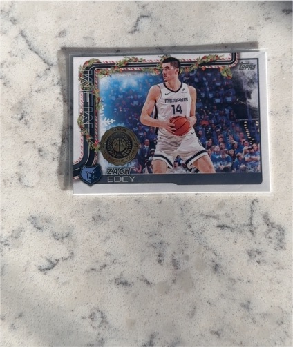 2025-26 Topps Holiday #H150 Zach Edey — front