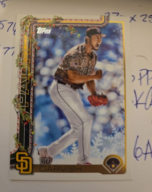 2025 Topps Holiday #H88 Yu Darvish — front
