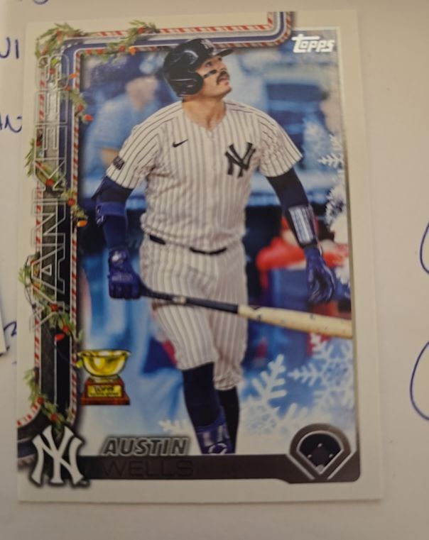 2025 Topps Holiday #H56 Austin Wells — front