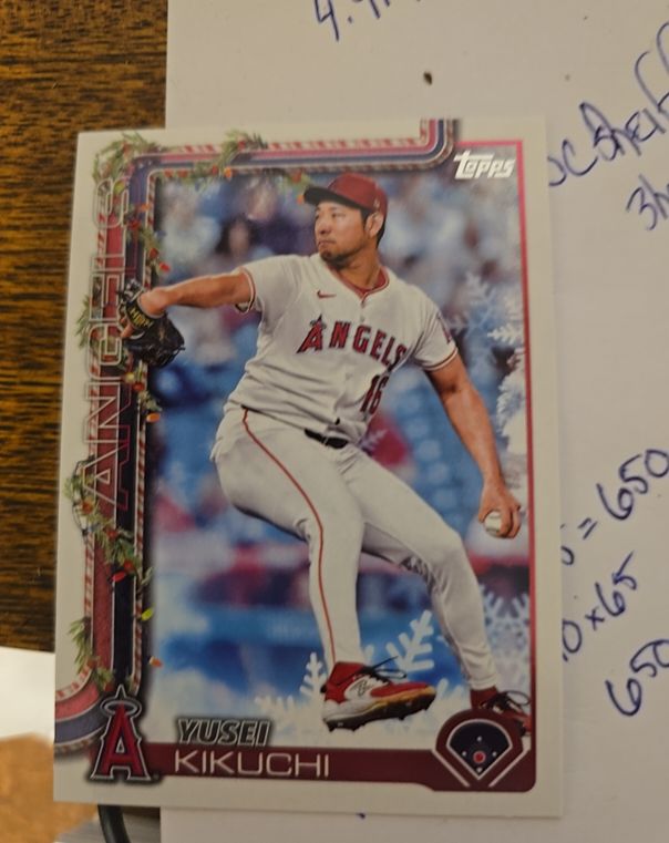 2025 Topps Holiday #AN-16 Yusei Kikuchi — front