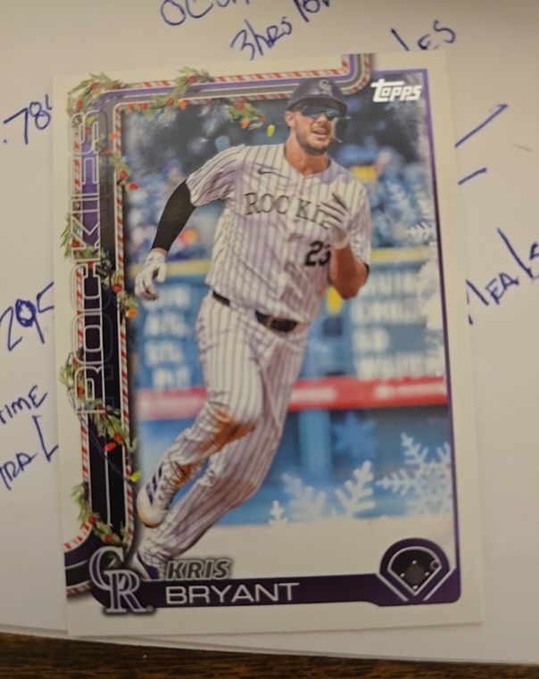 2025 Topps Holiday #H23 Kris Bryant — front