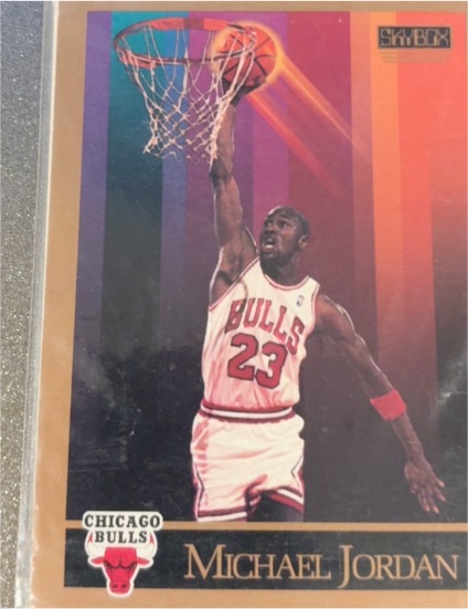 1990-91 SkyBox #41 Michael Jordan — front