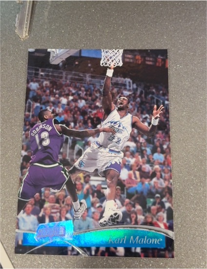 1997-98 Stadium Club #115 Karl Malone — front
