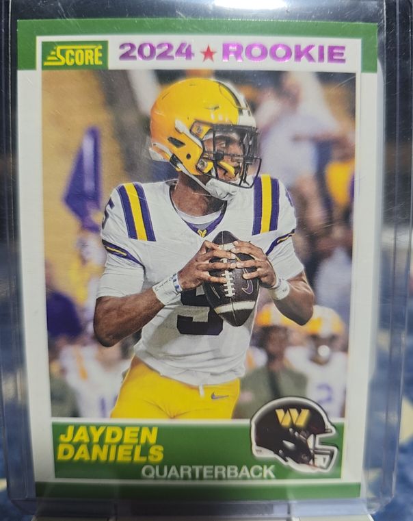 2024 Panini Score #2 Jayden Daniels — front