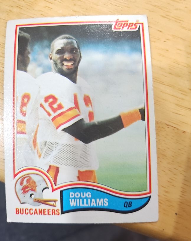 1982 Topps #508 Doug Williams Tampa Bay Buccaneers — front