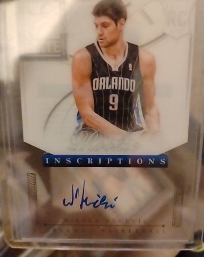 2012-13 Panini Elite Rookie Inscriptions #Nikola Vucevic — front