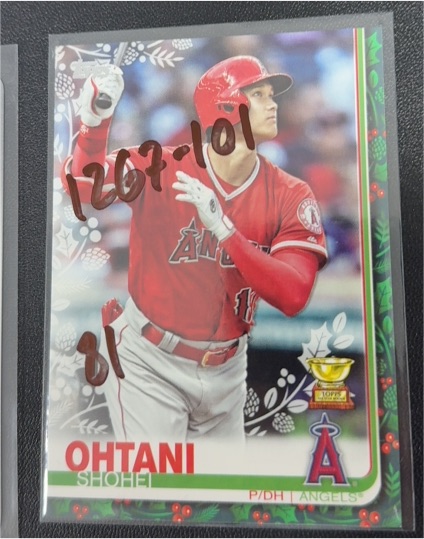 2019 Topps Holiday #HW16 Shohei Ohtani — front
