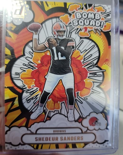 2025 Panini Donruss #BS-SSS Shedeur Sanders Bomb Squad — front