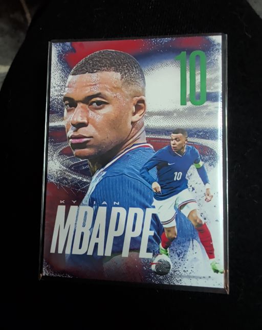 2025 Futera FX #10 Kylian Mbappe — front