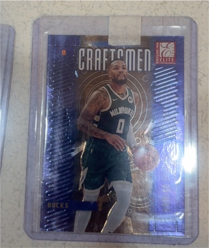 2023-24 Panini Donruss Elite #8 Donte DiVincenzo Craftsmen — front