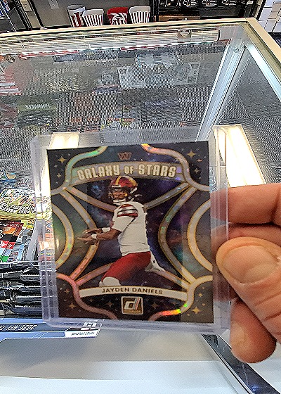 2025 Donruss Galaxy of Stars #1 Jayden Daniels — front