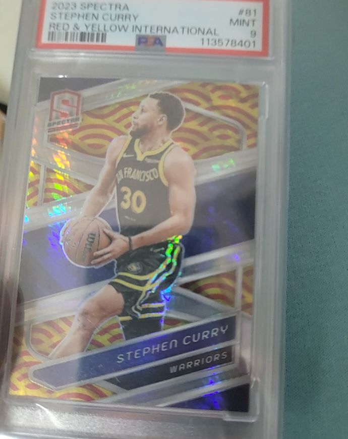 2023 Panini Spectra #81 Stephen Curry — front
