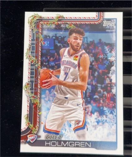 2025-26 Topps Holiday #H93 Chet Holmgren — front