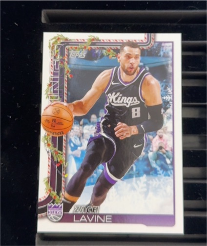 2025-26 Topps Holiday #H130 Zach LaVine — front